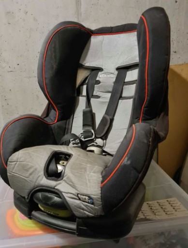 Дитяче автокрісло для дітей 9-19 кг