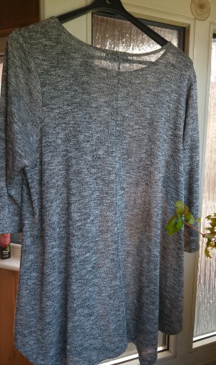 Zdjęcie oferty: TUNIKA -BLUZKA ASYMETRYCZNA POPIELATA Z SREBRNĄ NITKĄ 46/48