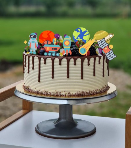 Dekoracja Toppery Pikery na Tort Muffiny KOSMOS Planety Urodziny 8szt.