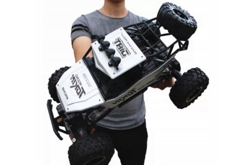 SAMOCHÓD ZDALNIE STEROWANY TERENOWY 4x4 METAL AUTO RC Pilot Akumulator DUŻY