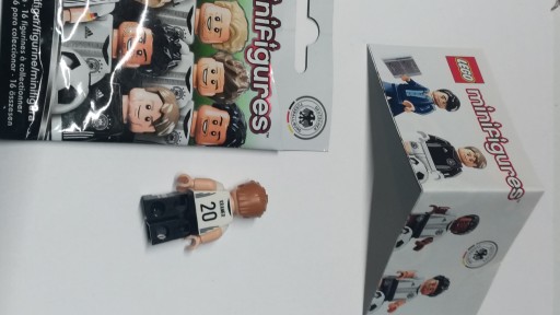 154j. Lego 71014 KRAMER piłkarz 20