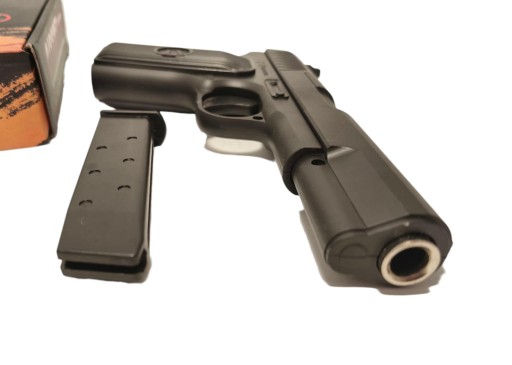 Pistolet metalowy C12 na kulki 6 mm – mocna replika + 800 kulek GRATIS