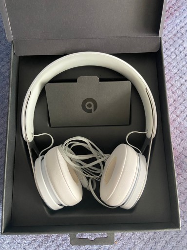 Zdjęcie oferty: Słuchawki nauszne Beats by Dr. Dre EP On-Ear Headphones