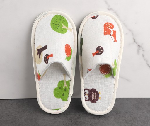 Kapcie domowe dziecięce LEŚNE ZWIERZĘTA wkł. ok 19cm