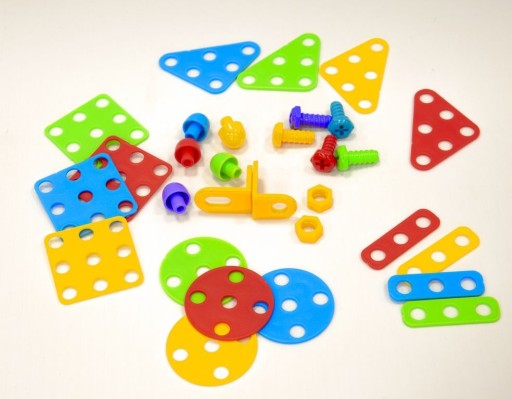 KLOCKI PUZZLE KONSTRUKCYJNE ŚRUBKI WKRĘTARKA W WALIZCE ZESTAW 193 EL.