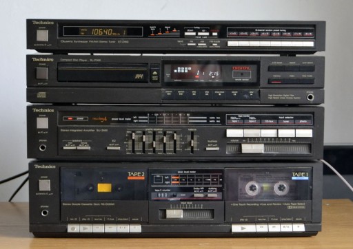 Zdjęcie oferty: Odtwarzacz CD TECHNICS SL-P300