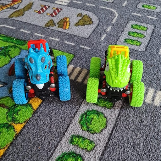 Zabawka Monster Truck 360° Obrotowy samochód terenowy