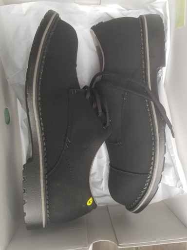 Zdjęcie oferty: Półbuty ochronne UVEX 84302 rozmiar 43