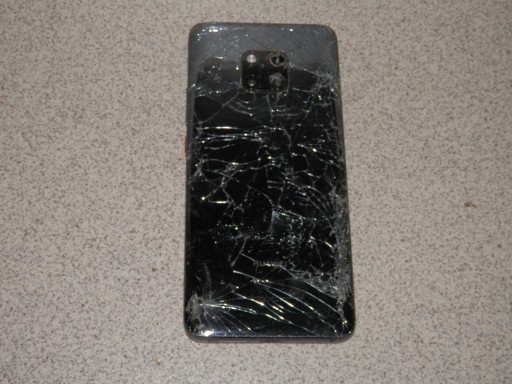 Zdjęcie oferty: Huawei Mate 20 pro uszkodzony telefon