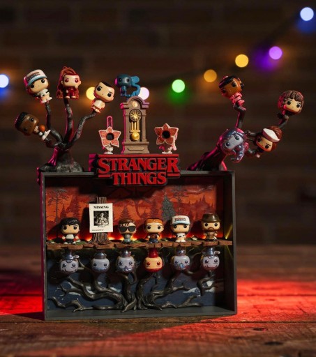 Półka czarna Stranger Things 3D 26x31x6 cm