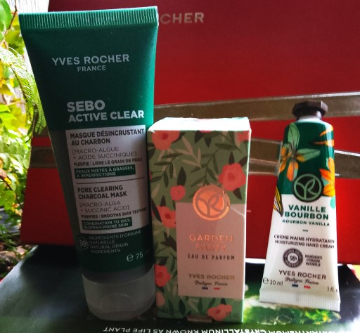 Zdjęcie oferty: YVES ROCHETR Woda perfumowana GARDEN PARTY 30 ml. + gratisy