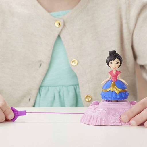 Hasbro Disney Księżniczki Tańcząca Lalka Mulan
