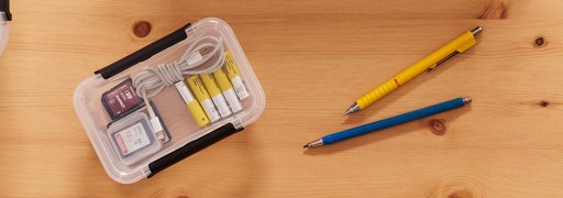 Pojemnik do przechowywania z pokrywą i klipsami SimpleStore 0,65 L
