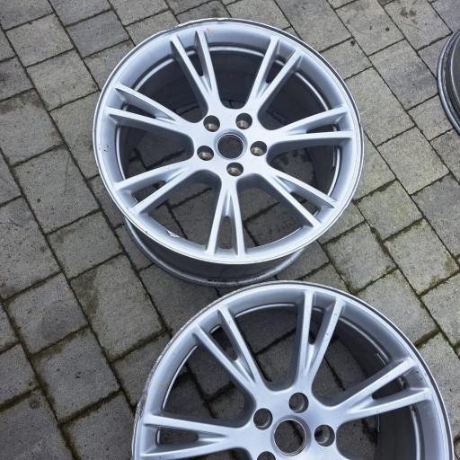 Zdjęcie oferty: 2 x FELGA Tesla 19" 1188222 -00-C