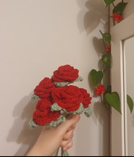 Zdjęcie oferty: Róże handmade czerwone 5 sztuk 