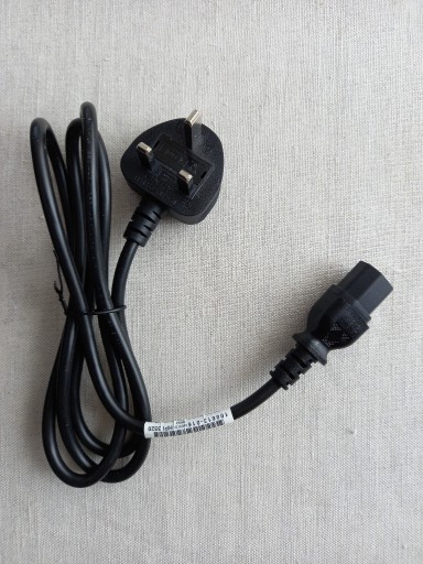 Zdjęcie oferty: Kabel zasilający z wtyczką angielską 