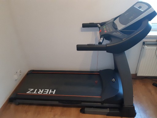 Zdjęcie oferty: NAJWIEKSZA BIEŻNIA HERTZ TS3000 do 180 kg DOTYKOWA