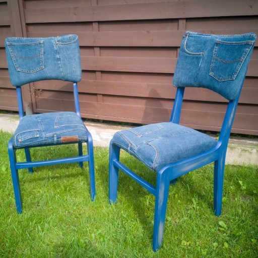 Zdjęcie oferty: Krzesła drewniane obszyte jeansem po renowacji