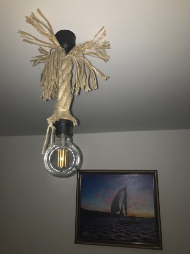 Zdjęcie oferty: Lampa wisząca sznur lina jutowa plus żarówka 