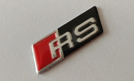 Zdjęcie oferty: Audi A3 A4 A6 Q5  EMBLEMAT NAKLEJKA LOGO RS 