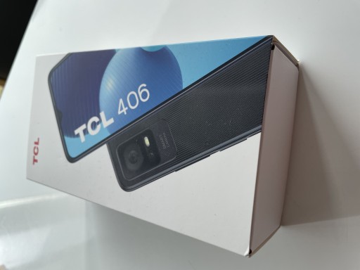 Zdjęcie oferty: Telefon TCL 406 T506K