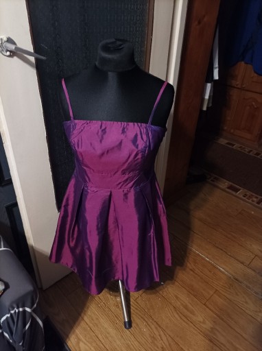 Zdjęcie oferty: Sukienka z tafty kolor fiolet- fuksja 42 jak 38/40
