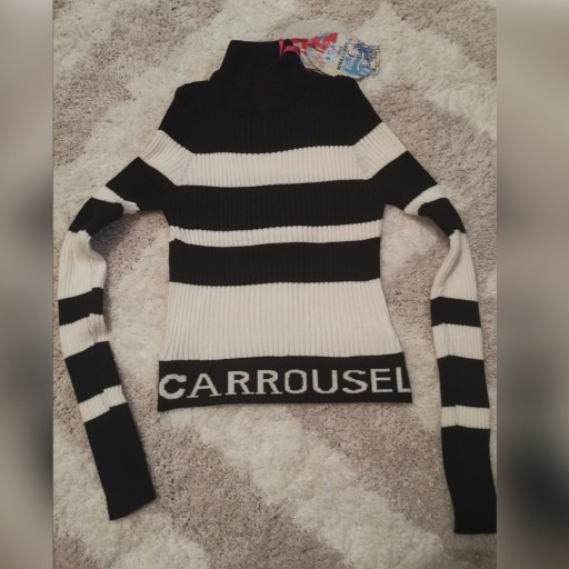 Zdjęcie oferty: Sweterek Carrousel r. 36 S nowy