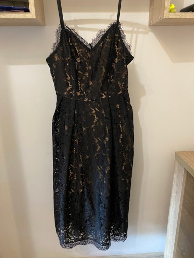 Zdjęcie oferty: Czarna koronowa sukienka 38 M