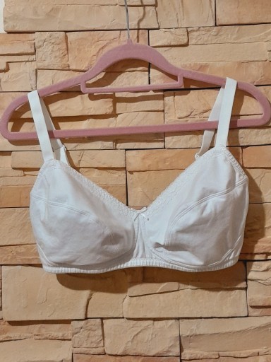 Zdjęcie oferty: BIUSTONOSZ miękki 80E M&S 36DD bawełna