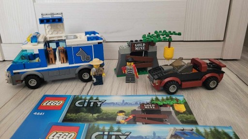 Zdjęcie oferty: Lego City 4441 Samochód dla psów policyjnych 100% 