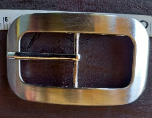 Zdjęcie oferty: Klamra sprzączka 88x52 mm do paska 3 cm srebrna 