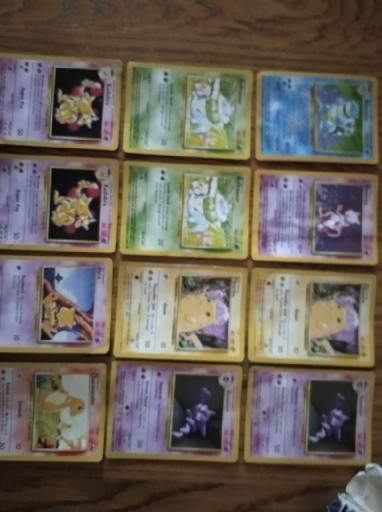 Zdjęcie oferty: Kolekcja kart pokemonów z roku 1999