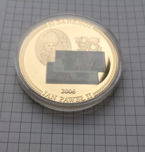 Zdjęcie oferty: Medal z wiz.bankn.polsk.50zł,2006r,Pap.J.Paweł II 