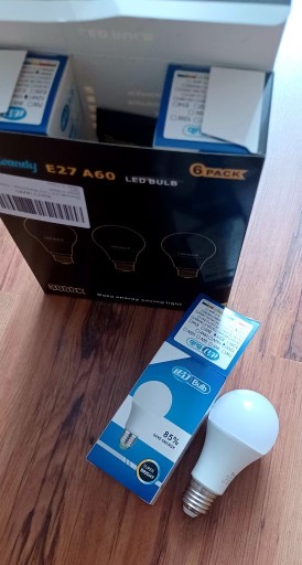 Zdjęcie oferty: Żarówki Blewandy e27 a60 led bulb 3000K 6 sztuk 