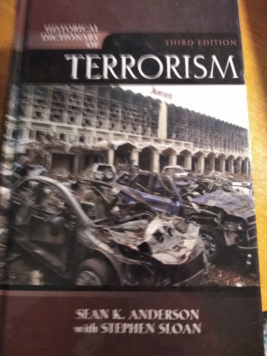 Zdjęcie oferty: [UNIKAT]Historical dictonary of Terrorism.ENG.2009