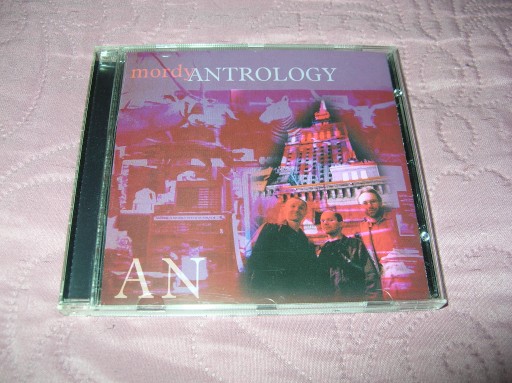 Zdjęcie oferty: MORDY - Antrology / EWA BRAUN / Dymiter / JAK NOWA / UNIKAT / OKAZJA !!!
