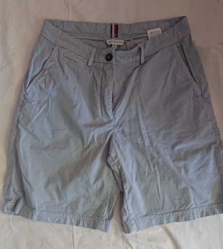 Zdjęcie oferty: Tommy hilfiger  spodenki roz 38 ideal