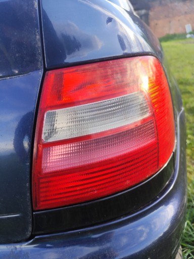 Zdjęcie oferty: Lampy  tył audi a4 b5 sedan