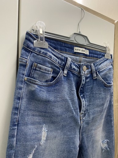 Zdjęcie oferty: Jeans rurki elastyczne