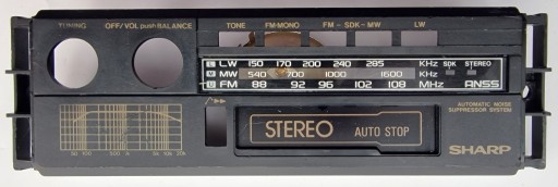 Zdjęcie oferty: Panel czołowy do starego radia sam. SHARP