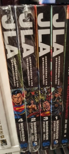 Zdjęcie oferty: JLA 1-4. Morrison. Nowe