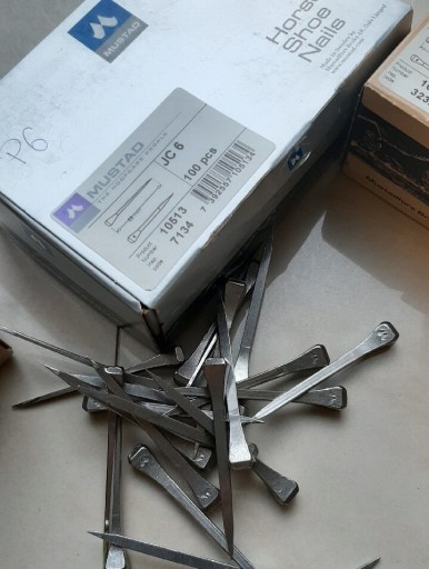 Zdjęcie oferty: Mustad gwoździe podkowiaki podkowa JC-4 10szt