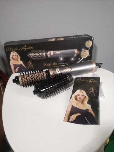 Zdjęcie oferty: Obrotowa suszarka do włosów Christina Aguilera
