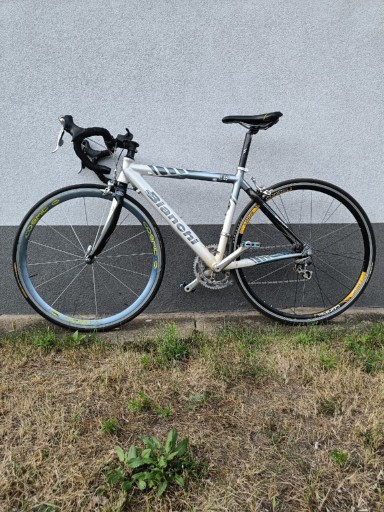 Zdjęcie oferty: Rower szosowy Bianchi 1885 Alu Carbon Mavic Shiman