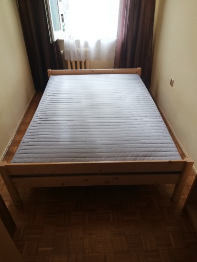Zdjęcie oferty: Łóżko drewniane sosnowe Ikea 