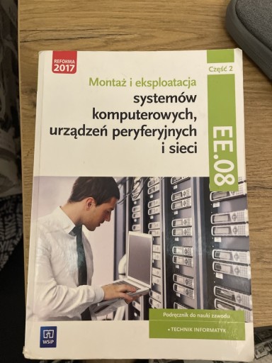 Zdjęcie oferty: Podręcznik do nauki zawodu technik informatyk EE08