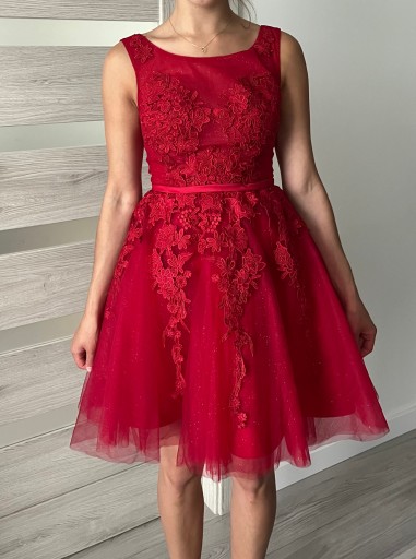 Zdjęcie oferty: Sukienka na wesele czerwona tiulowa odkryte plecy