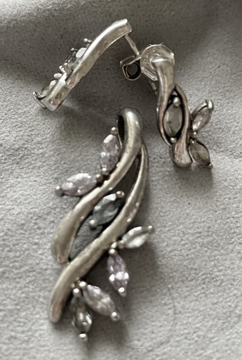 Zdjęcie oferty: Komplet biżuterii srebrnej 