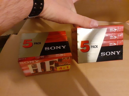 Zdjęcie oferty: NOWE Kasety magnetofonowew folii Sony HF 90 PRL