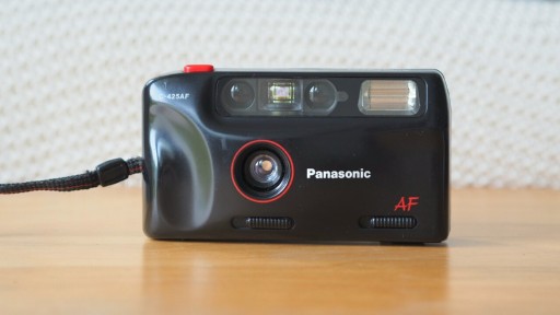 Zdjęcie oferty: Panasonic C-425AF - Aparat analogowy + film 35mm 